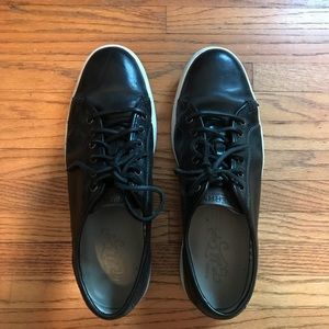 Sperry Men’s leather shoes (leather laces)
